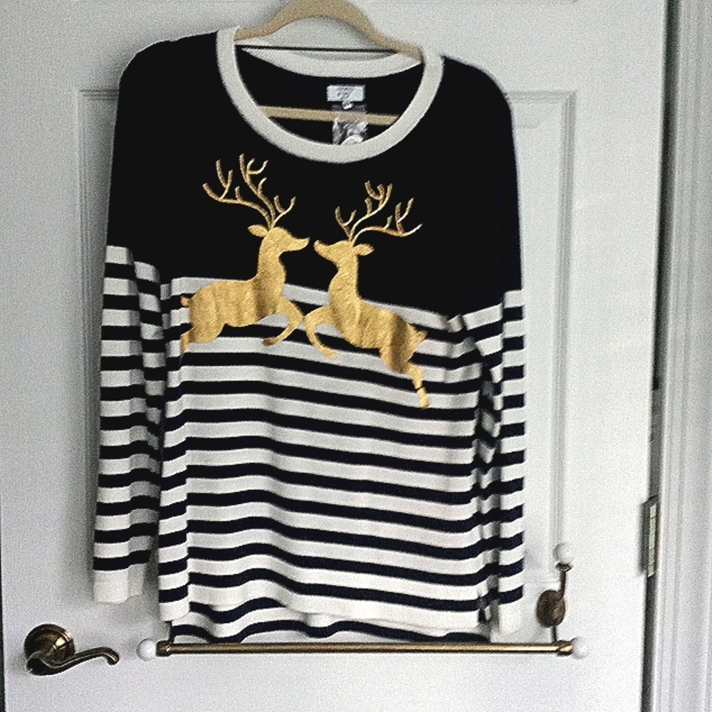 Christmas Sweater - Picture 1 of 1